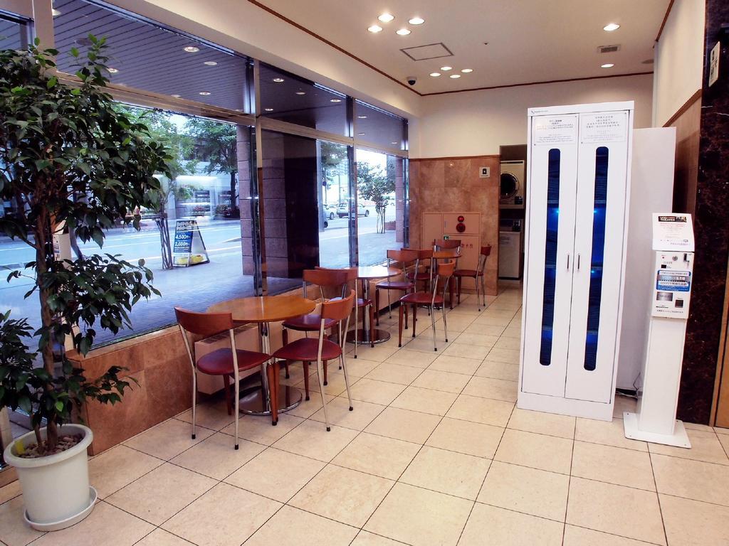 Toyoko Inn Hokkaido Sapporo-Eki Kita-Guchi Екстериор снимка